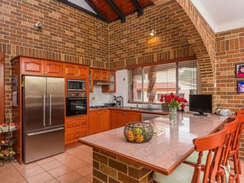 37 Garland Crescent, Bonnyrigg Heights NSW 2177