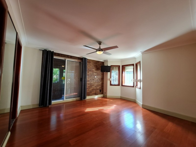 37 Garland Crescent, Bonnyrigg Heights NSW 2177