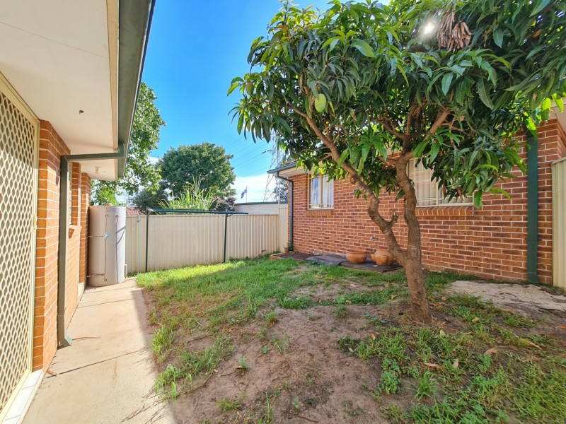 1/24-26 Dransfield Road, Edensor Park NSW 2176