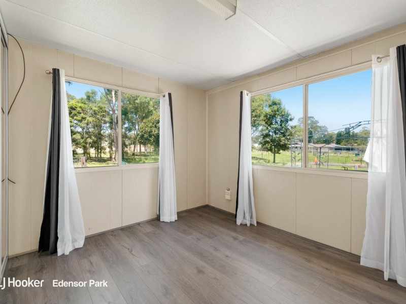 25 Tenth Avenue, Austral NSW 2179