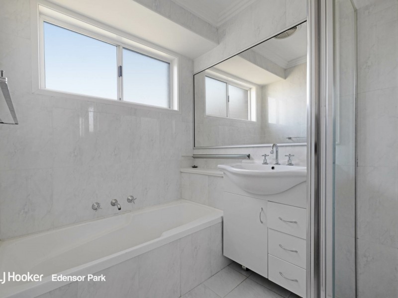 5 Marciano Close, Edensor Park NSW 2176