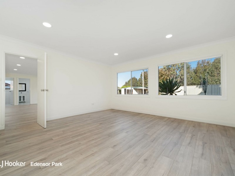 5 Marciano Close, Edensor Park NSW 2176