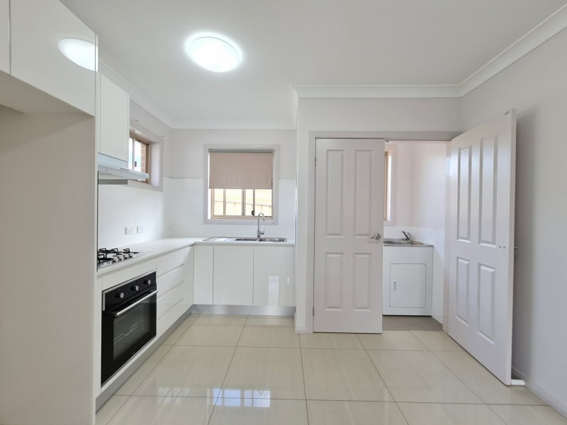 3a Bardia Place, Bossley Park NSW 2176