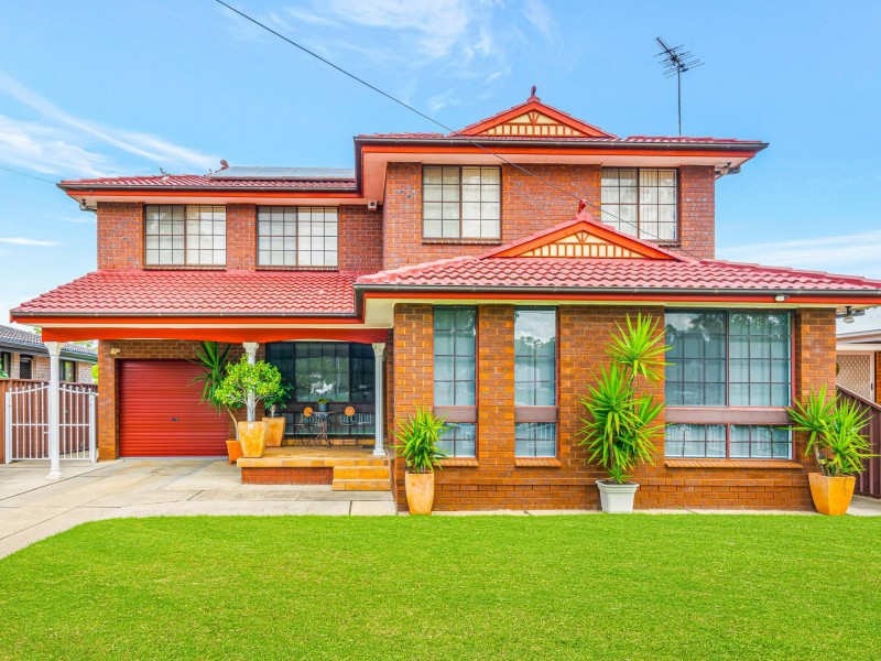 6 Christie Street, Prairiewood NSW 2176