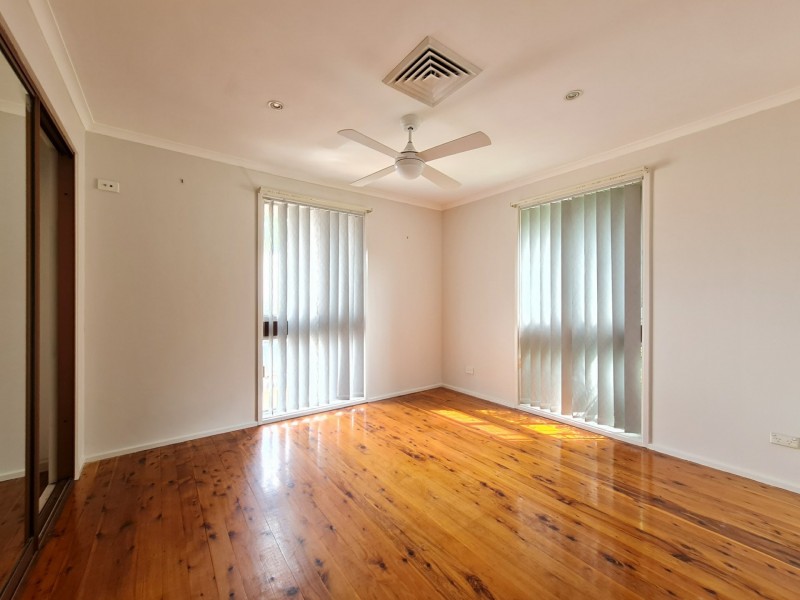 28 Mimosa Road, Bossley Park NSW 2176