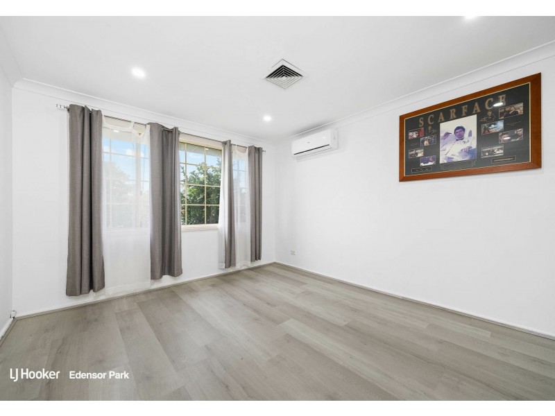 25 Phoenix Crescent, Casula NSW 2170