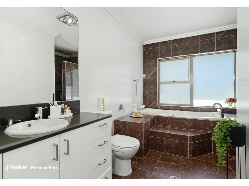 27A Clementina Circuit, Cecil Hills NSW 2171