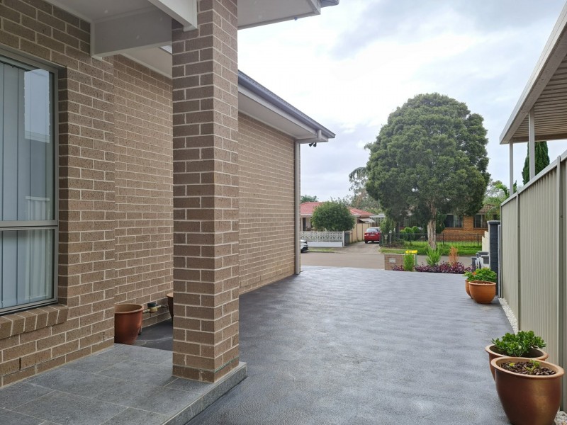 10a Shawnee Street, Greenfield Park NSW 2176