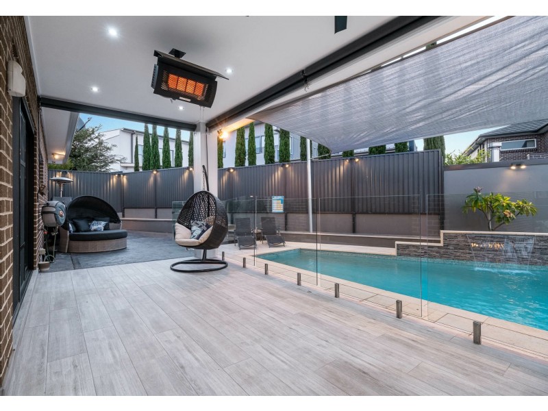 6 Bernard Place, Edensor Park NSW 2176