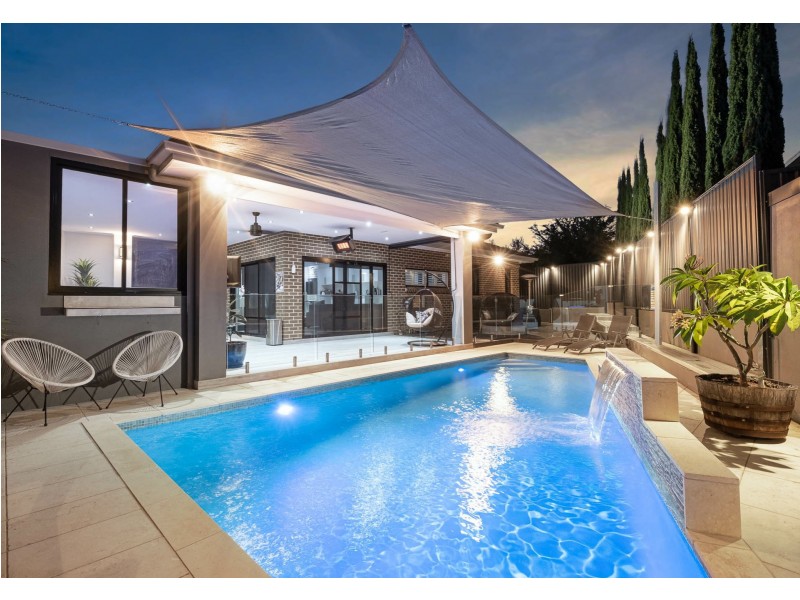 6 Bernard Place, Edensor Park NSW 2176