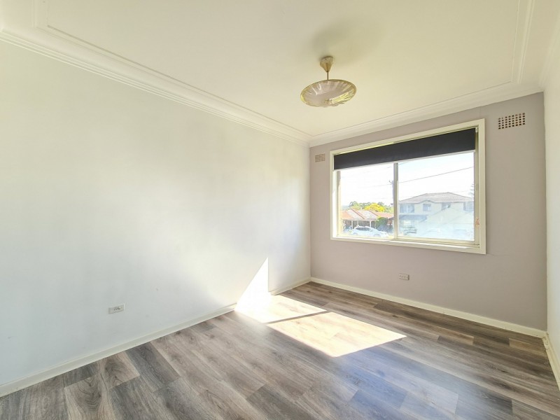 6 Moir Street, Smithfield NSW 2164