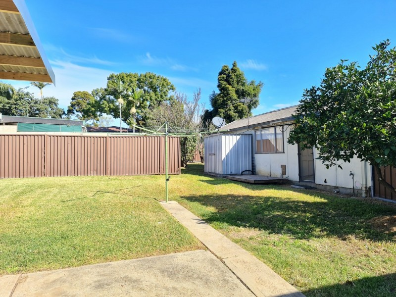 6 Moir Street, Smithfield NSW 2164