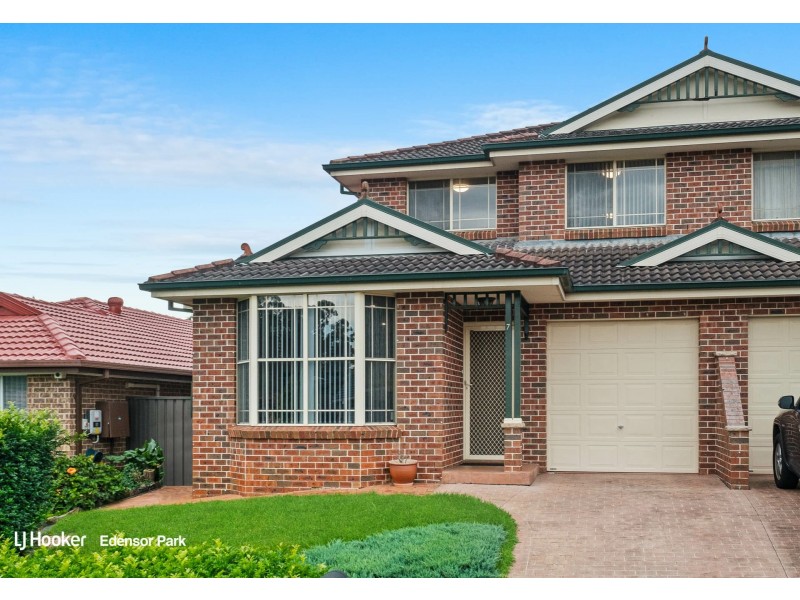 7 Kapovic Street, Edensor Park NSW 2176