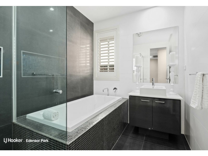 30 Sherrard Avenue, Elizabeth Hills NSW 2171