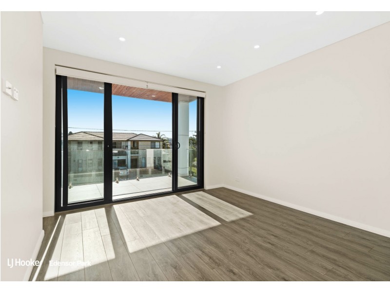 24 Sullivan Avenue, Lurnea NSW 2170