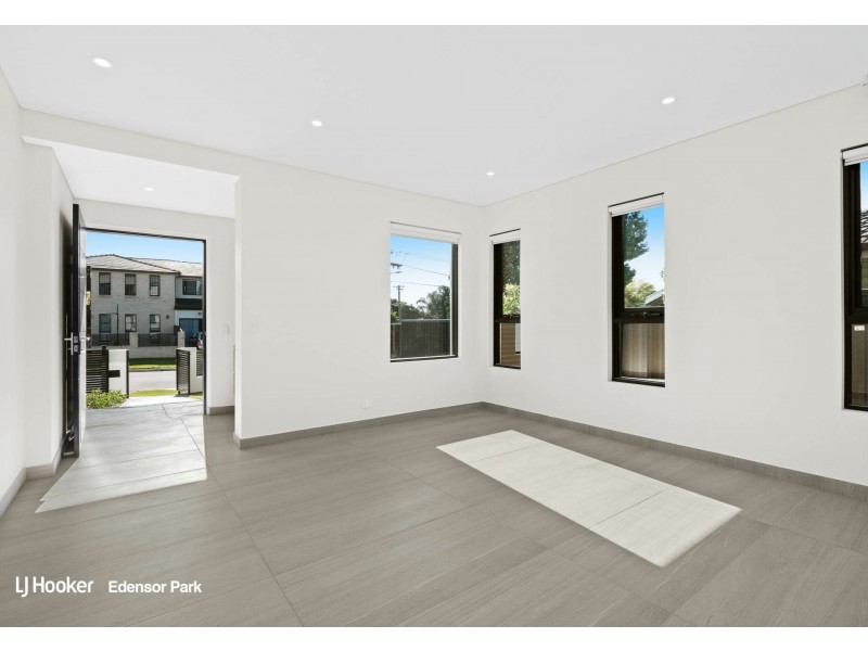 24 Sullivan Avenue, Lurnea NSW 2170