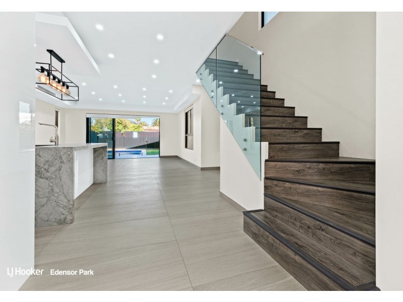 24 Sullivan Avenue, Lurnea NSW 2170