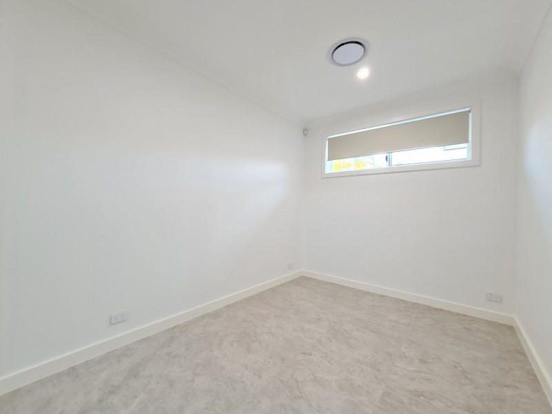 23a Dakota Drive, Bossley Park NSW 2176