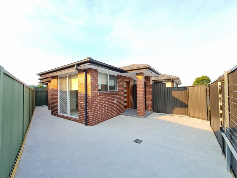 23a Dakota Drive, Bossley Park NSW 2176