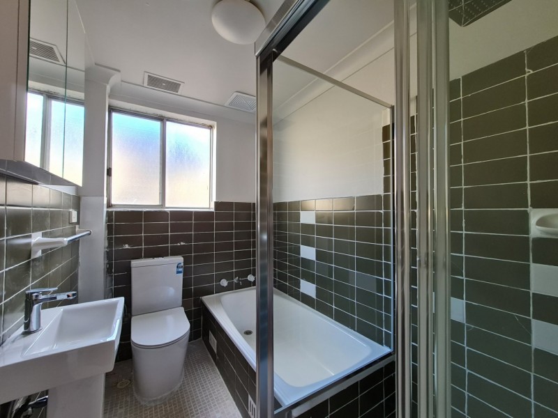 2/59 Station Rd, Auburn NSW 2144