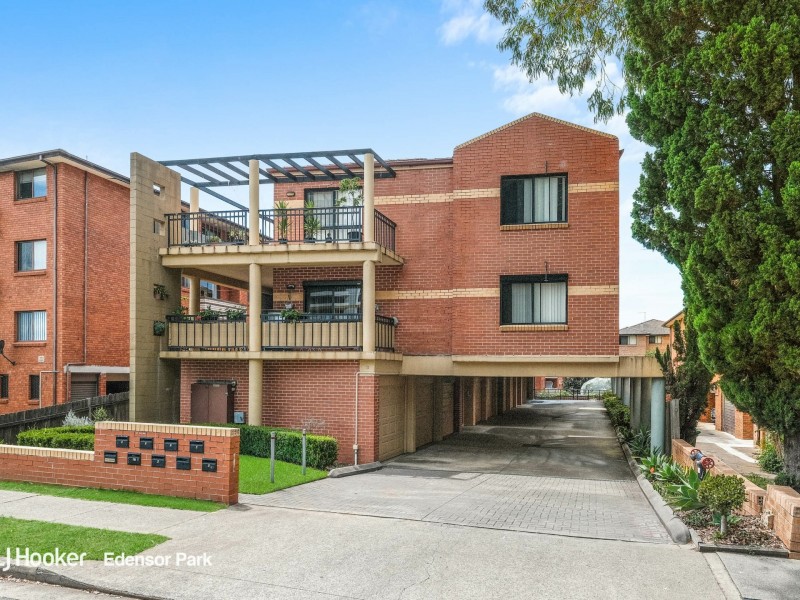 6/12 Charles Street, Liverpool NSW 2170