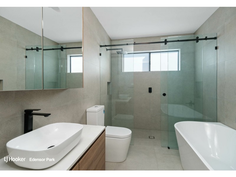 20A Lang Street, Smithfield NSW 2164