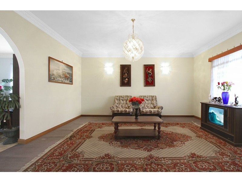 89 Torrens Street, Canley Heights NSW 2166