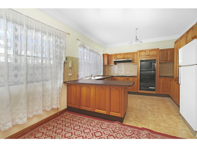 89 Torrens Street, Canley Heights NSW 2166