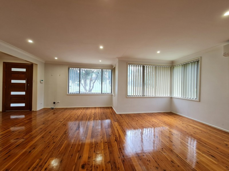 1 Como Place, St Johns Park NSW 2176