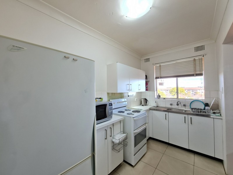 10/10 Clifford Avenue, Canley Vale NSW 2166