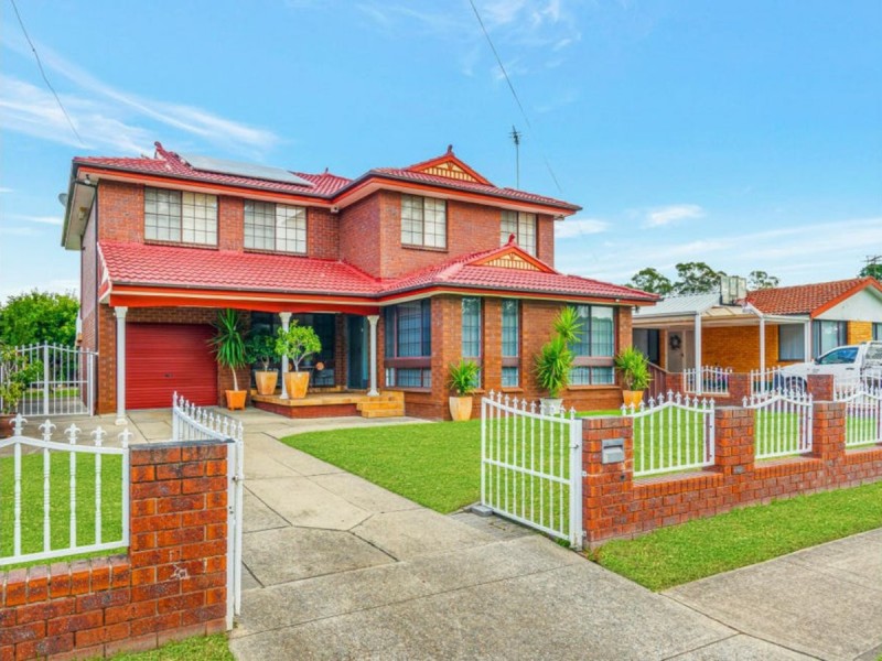 6A Christie Street, Prairiewood NSW 2176