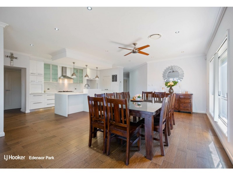 52 Runcorn Street, St Johns Park NSW 2176