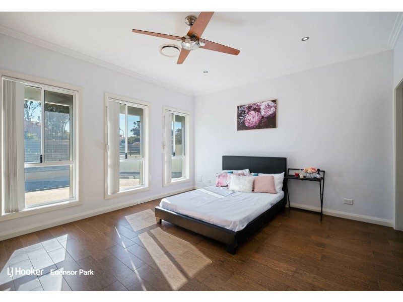 52 Runcorn Street, St Johns Park NSW 2176