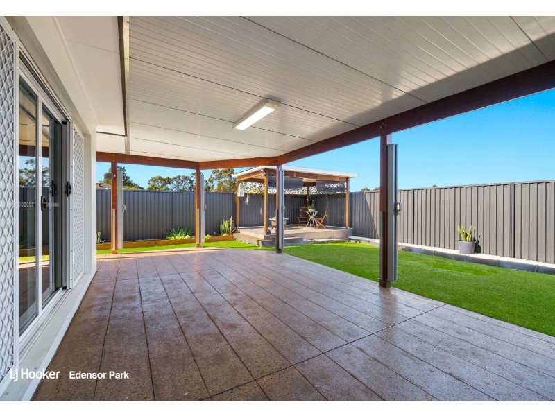 52 Runcorn Street, St Johns Park NSW 2176