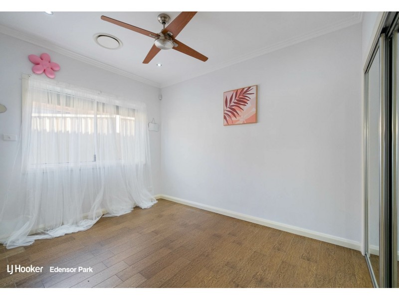 52 Runcorn Street, St Johns Park NSW 2176