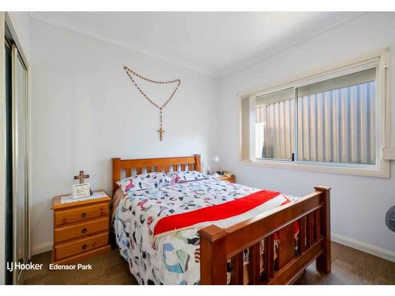 52 Runcorn Street, St Johns Park NSW 2176