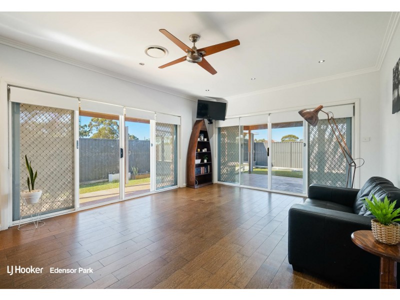 52 Runcorn Street, St Johns Park NSW 2176