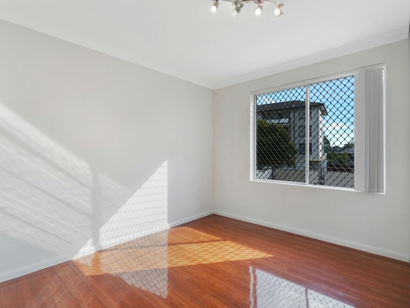 8/118-124 Longfield Street, Cabramatta NSW 2166