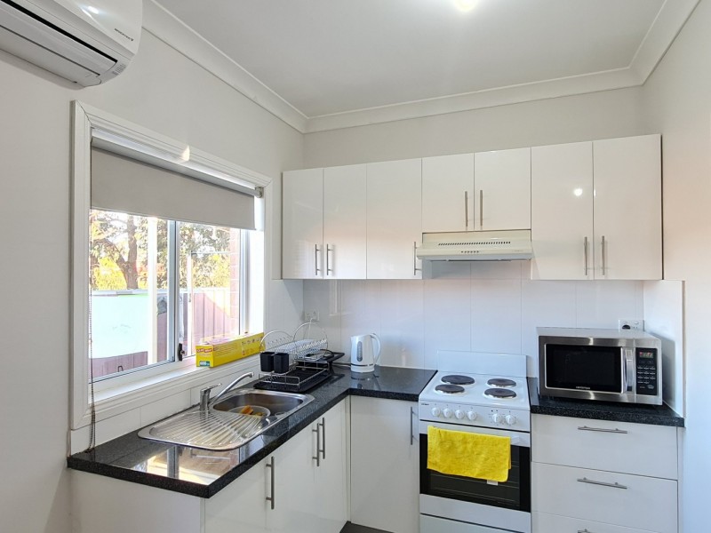 5a Intrepid Place, Greenfield Park NSW 2176