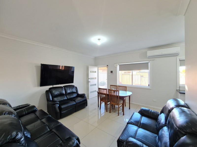 5a Intrepid Place, Greenfield Park NSW 2176