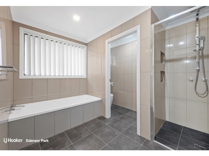 6 Wagstaff Street, Edensor Park NSW 2176