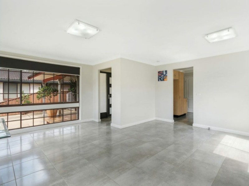 6 Christie Street, Prairiewood NSW 2176
