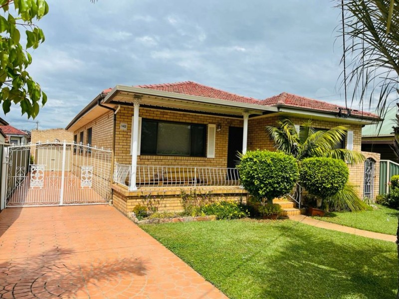 142 Canley Vale Rd, Canley Heights NSW 2166
