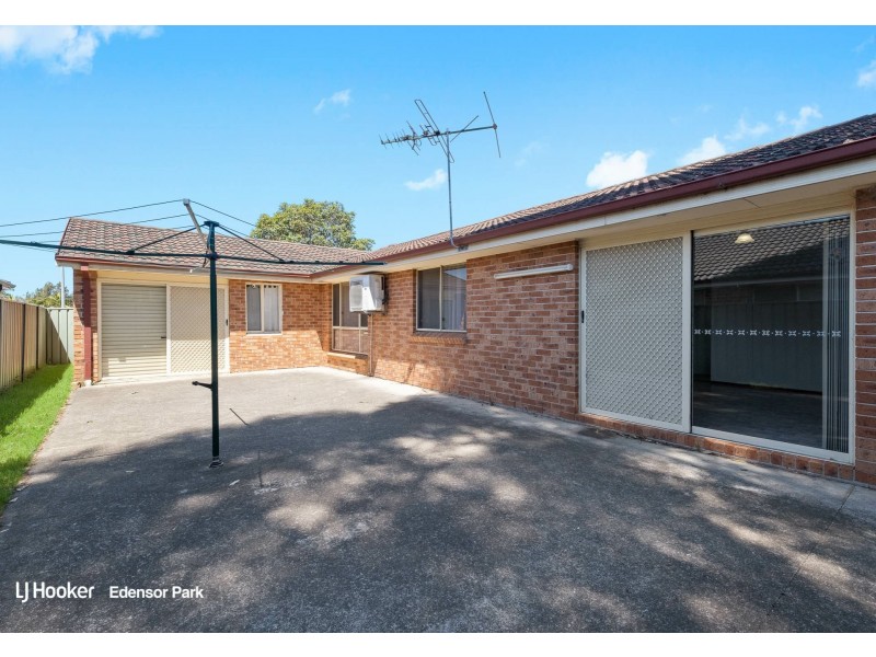 6 Tamworth Crescent, Hoxton Park NSW 2171
