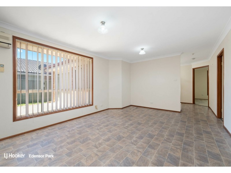 6 Tamworth Crescent, Hoxton Park NSW 2171