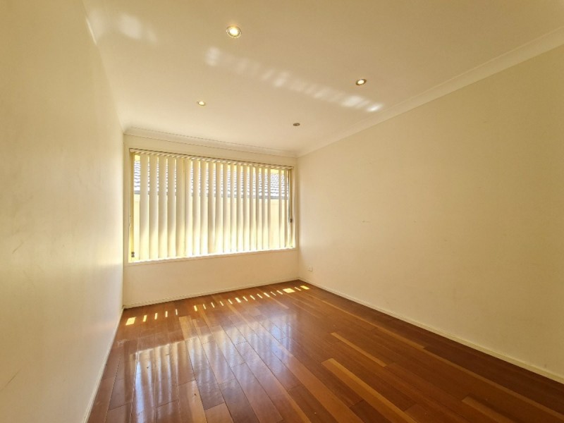 52 Venezia Street, Prestons NSW 2170