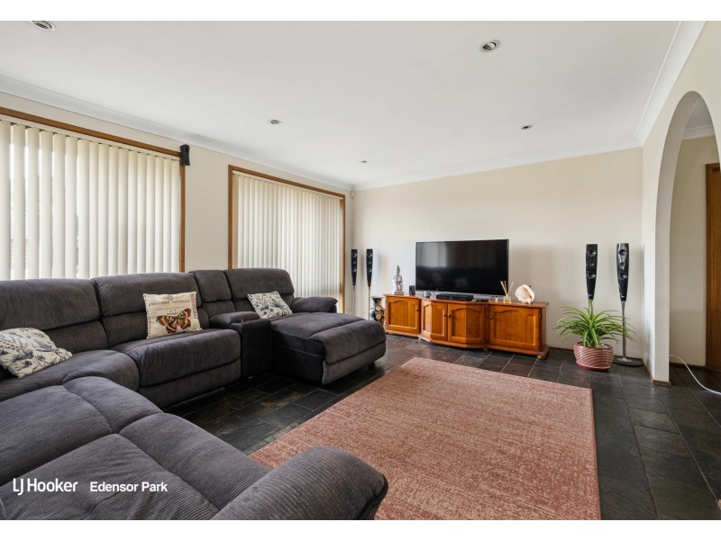 10 Mildara Place, Edensor Park NSW 2176
