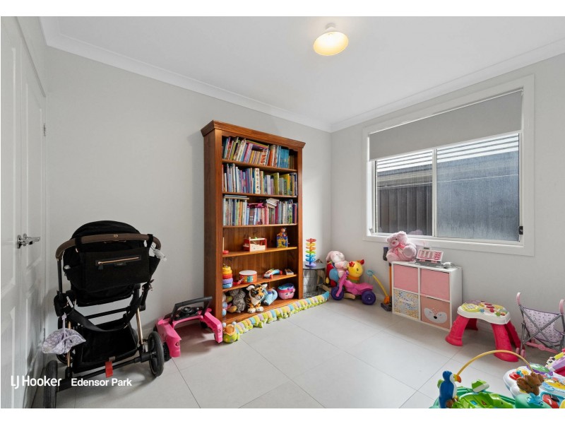 15 Fleming Street, Spring Farm NSW 2570