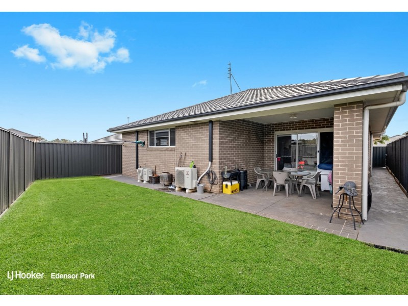 15 Fleming Street, Spring Farm NSW 2570