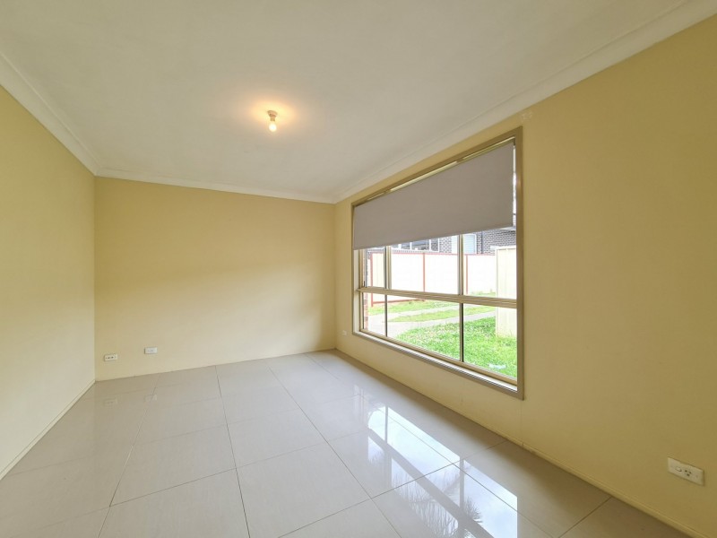 24a Boomerang Road, Edensor Park NSW 2176